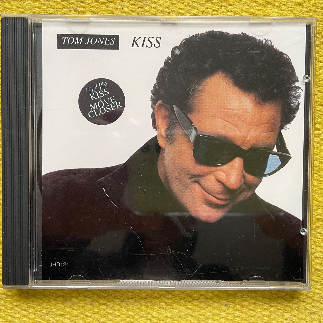 CD: TOM JONES-KISS – Usato da Rorschacherberg venduto da CD-Roli