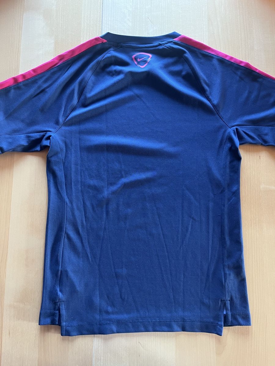 Nike Canottiere & Pantaloni: Nike Sportshirt S – Usato da Buchs AG venduto da lucazubi7 1