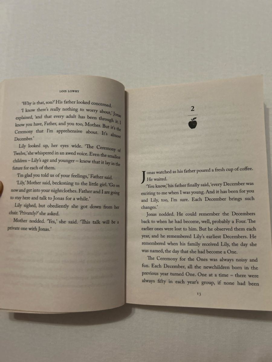 Livres: The Giver Lois Lowery – D'occasion à Alterswil FR par kat_cfw8 1