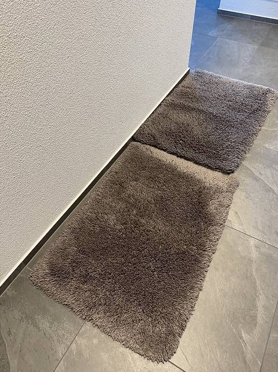 Ikea Tappeti: Badematten 60x90cm dunkelgrau – Usato da Oberbüren venduto da dijbdn 1