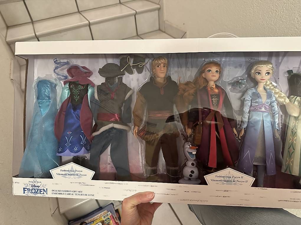 Giocattoli: Anna & Elsa Set NEU – Usato da Horw venduto da Reb_rp5z 1