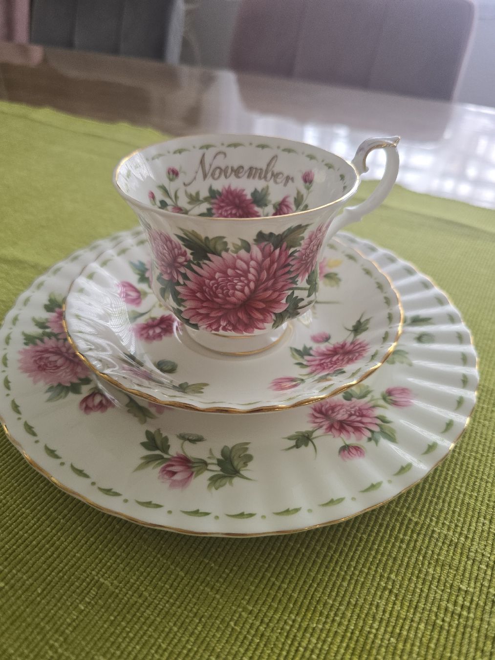 Royal Albert Set di piatti: Royal Albert November Trio – Usato da Thal venduto da Vintagekeller