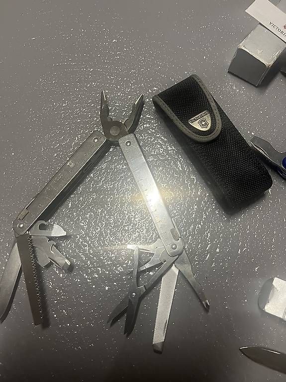 Victorinox Taschenmesser: 4 Victorinox neu – Neu (gemäss Beschreibung) aus Veltheim AG von Pionier75 1
