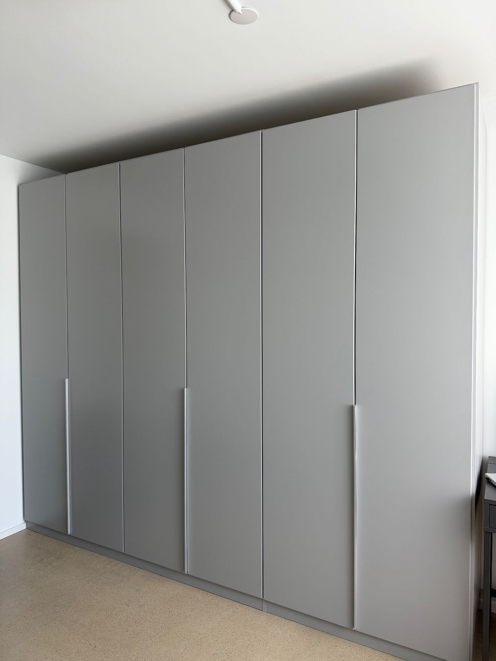 Armadi: Kleiderschrank – Usato da Kloten venduto da josuar