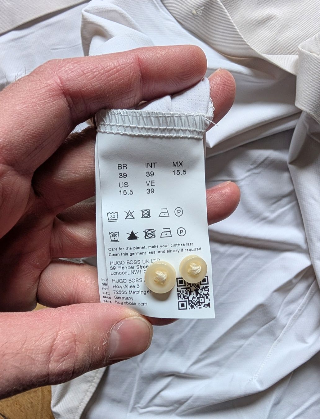 Hugo Boss Hemden: Hugo BOSS Hemd elastisch hellbeige Gr. 39 – Neu (gemäss Beschreibung) aus Zürich von Hedkandi 6
