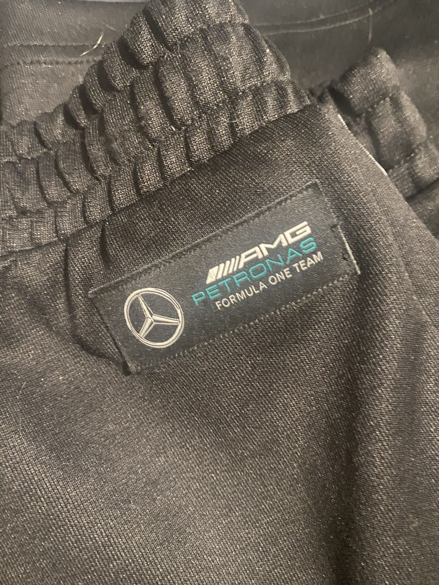 Puma Pantaloni: Puma AMG Petronas Track Pants – Usato da Dübendorf venduto da sof_y5dt 1