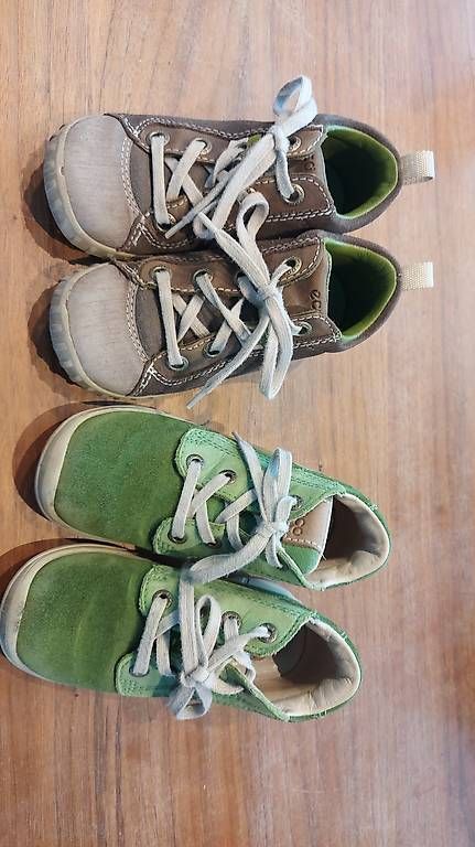 Scarpe per ragazzi: Ecco Schuhe Gr. 26 – Usato da Rotkreuz venduto da MASI17