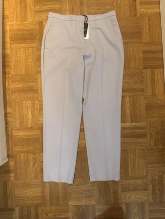 Mango Hose, neu, Grösse 40, lila - perfekt für den Frühling!