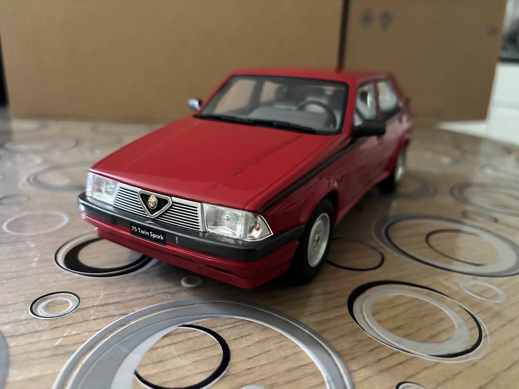 Modellbausätze & Standmodelle: Modellino Alfa Romeo 75 – Neu und originalverpackt aus Lodrino von angeloige 1