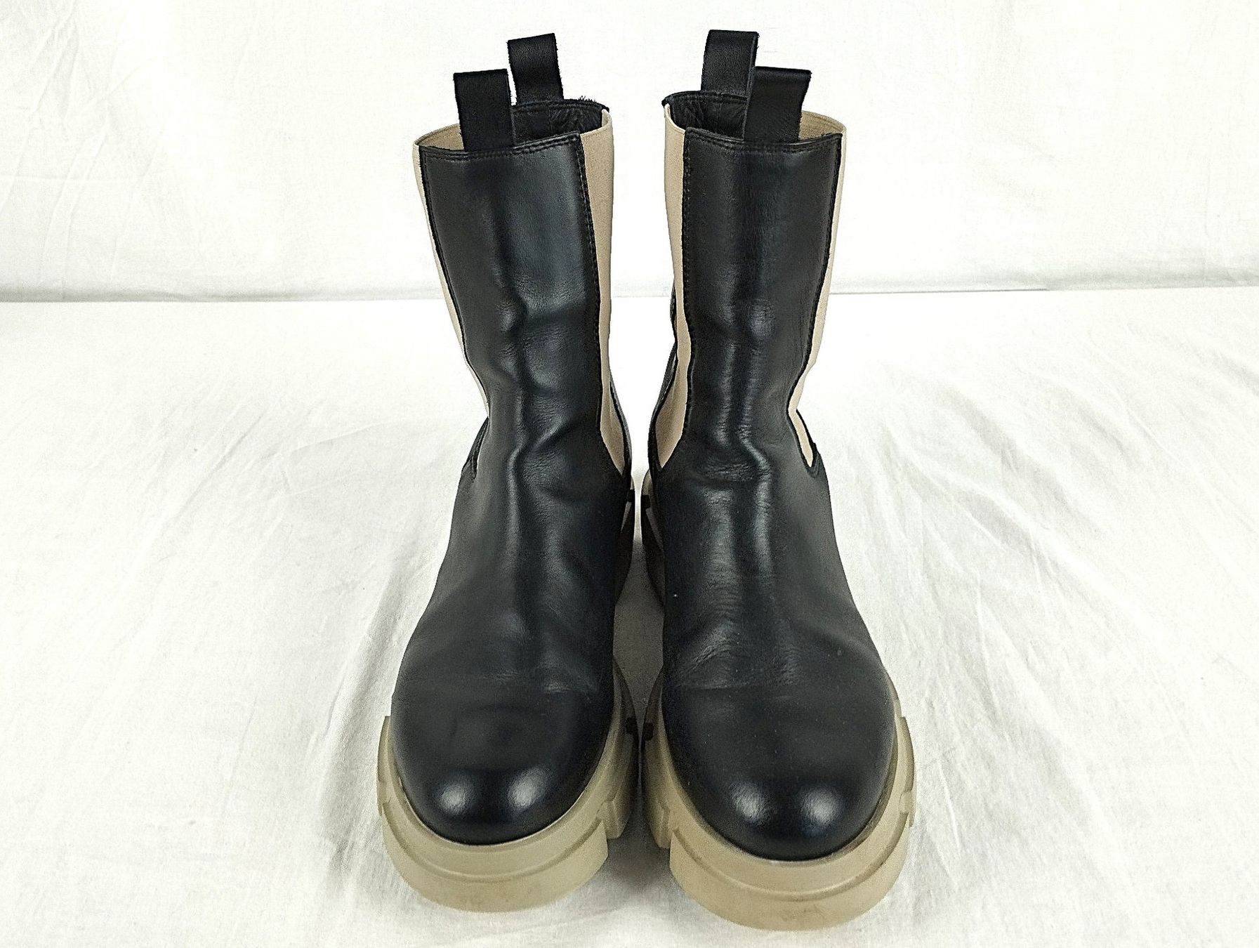 Scarpe da donna: BOLD MATTERS Stiefeletten schwarz – Usato da Schübelbach venduto da Restwert_Schubelbach 2