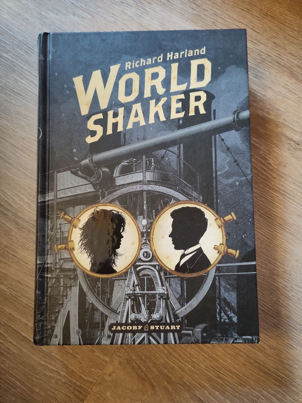 Livres: World Shaker - Richard Harland – D'occasion à Bachs par maykelrk