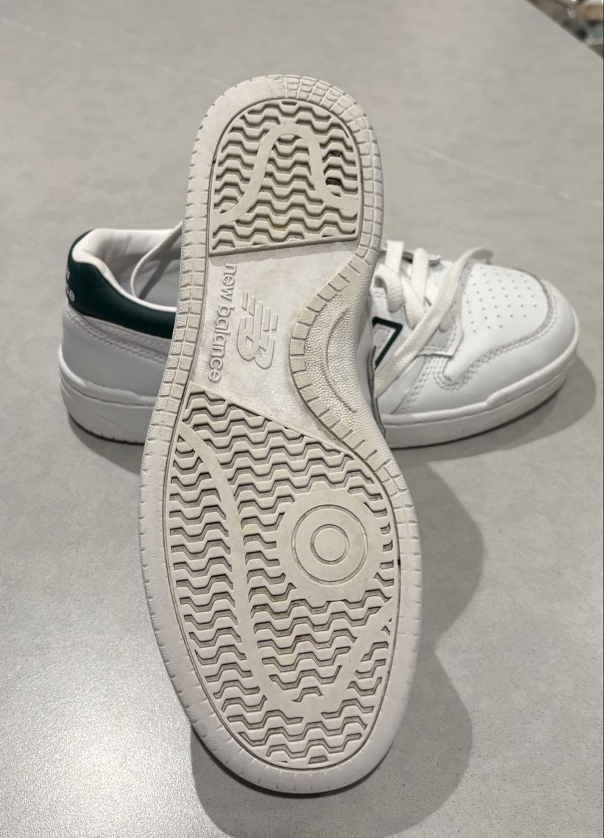 New Balance Scarpe da uomo: Sneaker New Balance Gr 38.5 – Usato da Kollbrunn venduto da S_i_l_v_a_n 1