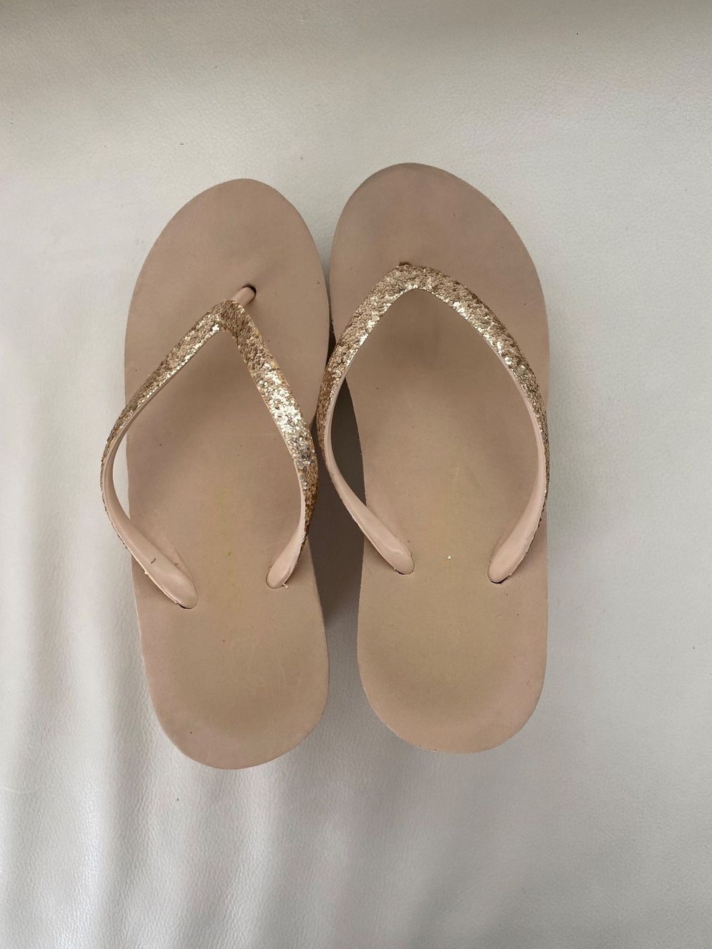 Damenschuhe: Extravagante edle Flip-Flops, beige/gold, Gr. 38 – Gebraucht aus Winkel von ferrari2022 2