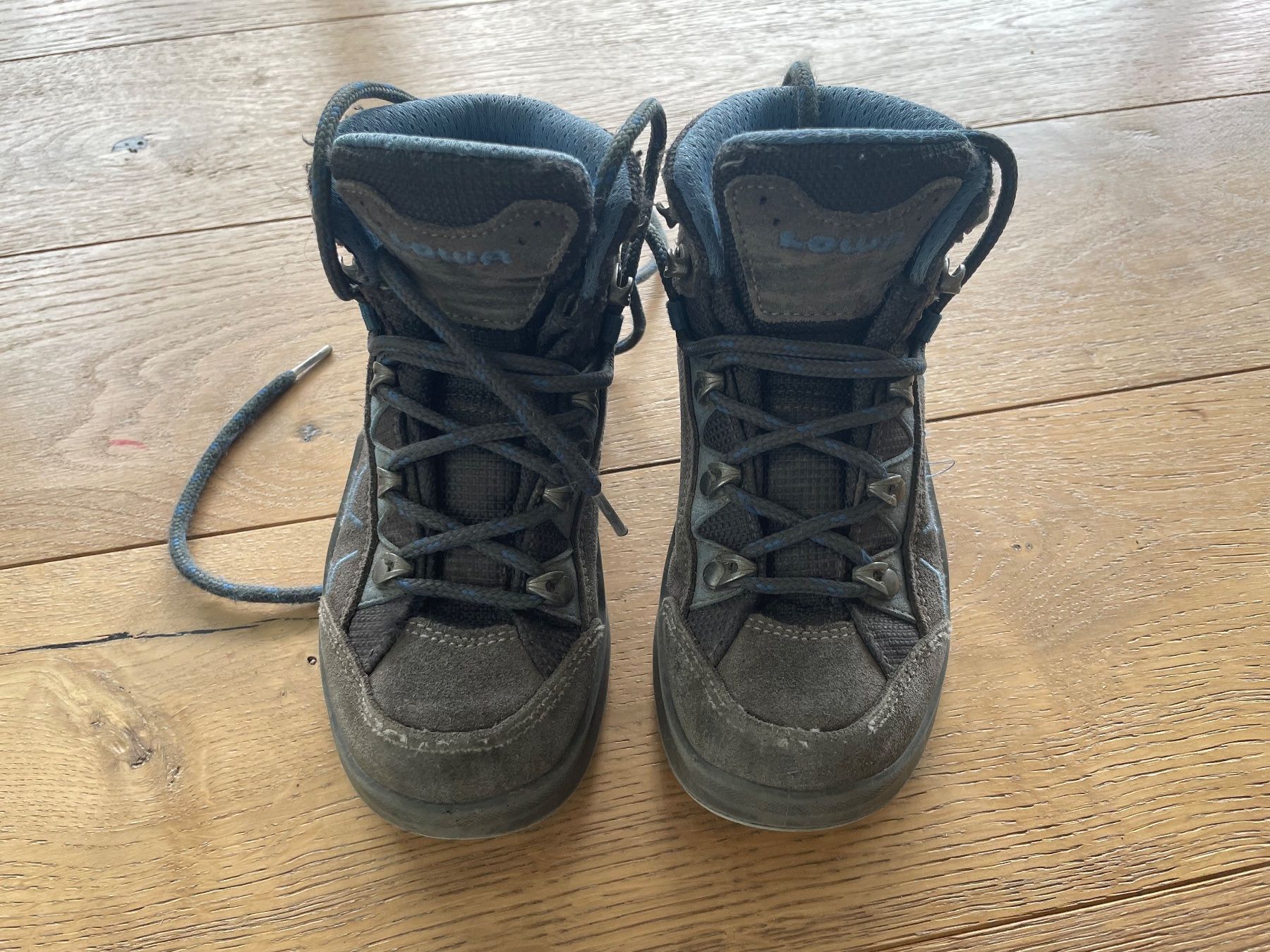 Lowa Schuhe für Jungen: LOWA Wanderschuhe Grösse 28 – Gebraucht aus Luzern von sil_v7v8 1