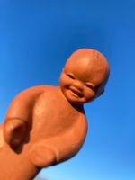 Baby handgefertigt aus Ton Bèbè Jesuskind Krippenfigur