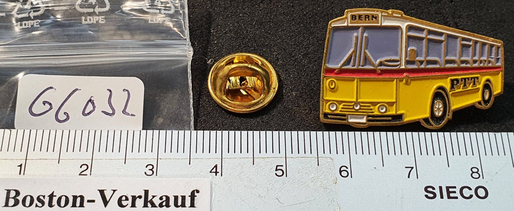 Saurer Plaquettes & Badges: GG032 - Pin PTT Postauto Saurer Bern – D'occasion à Reinach BL par Boston-Verkauf 1