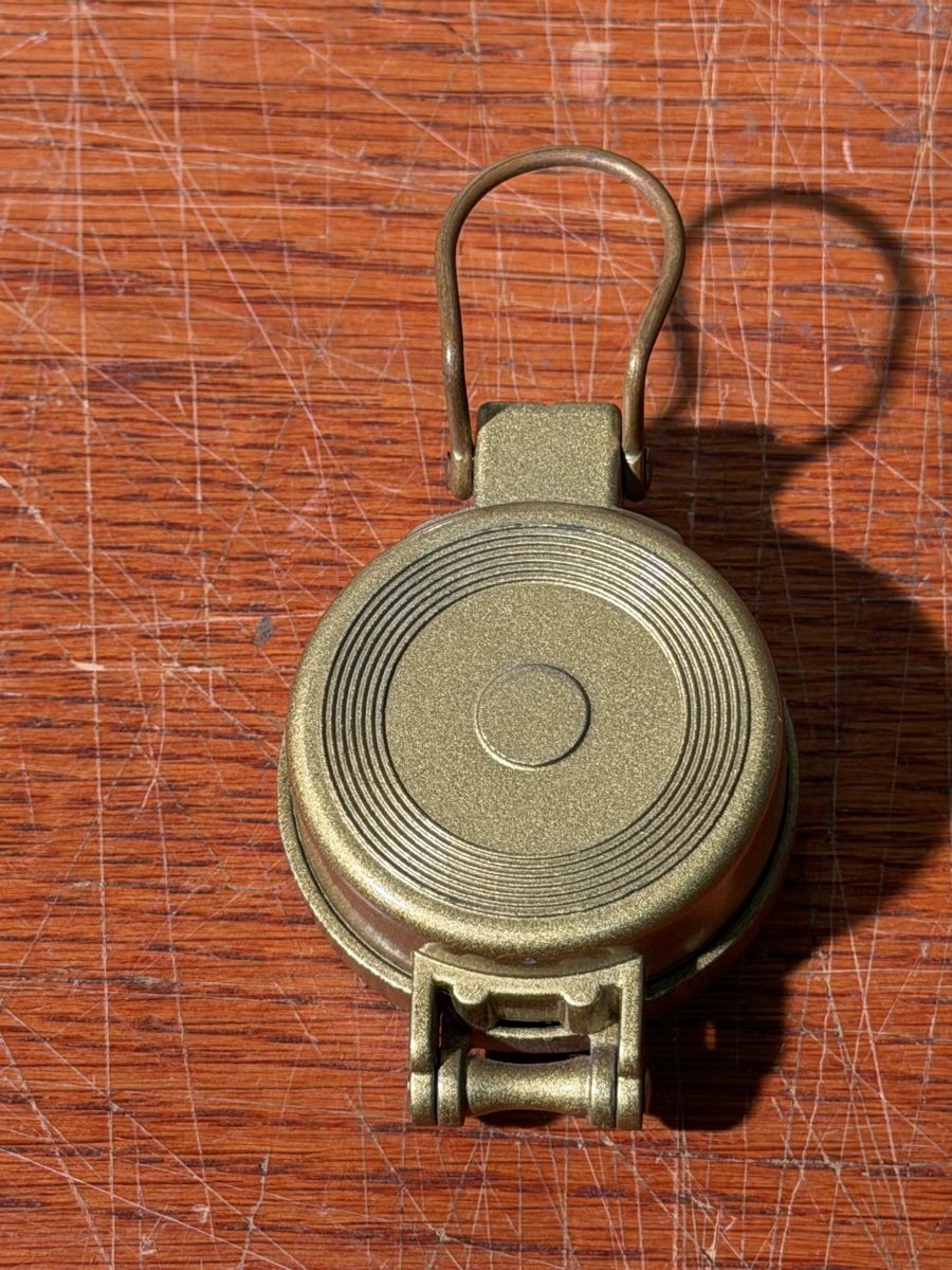 Kletterausrüstungen: Vintage Metal Compass, Folding Design, Acceptable – Gebraucht aus Lausanne von artnouveau04 3