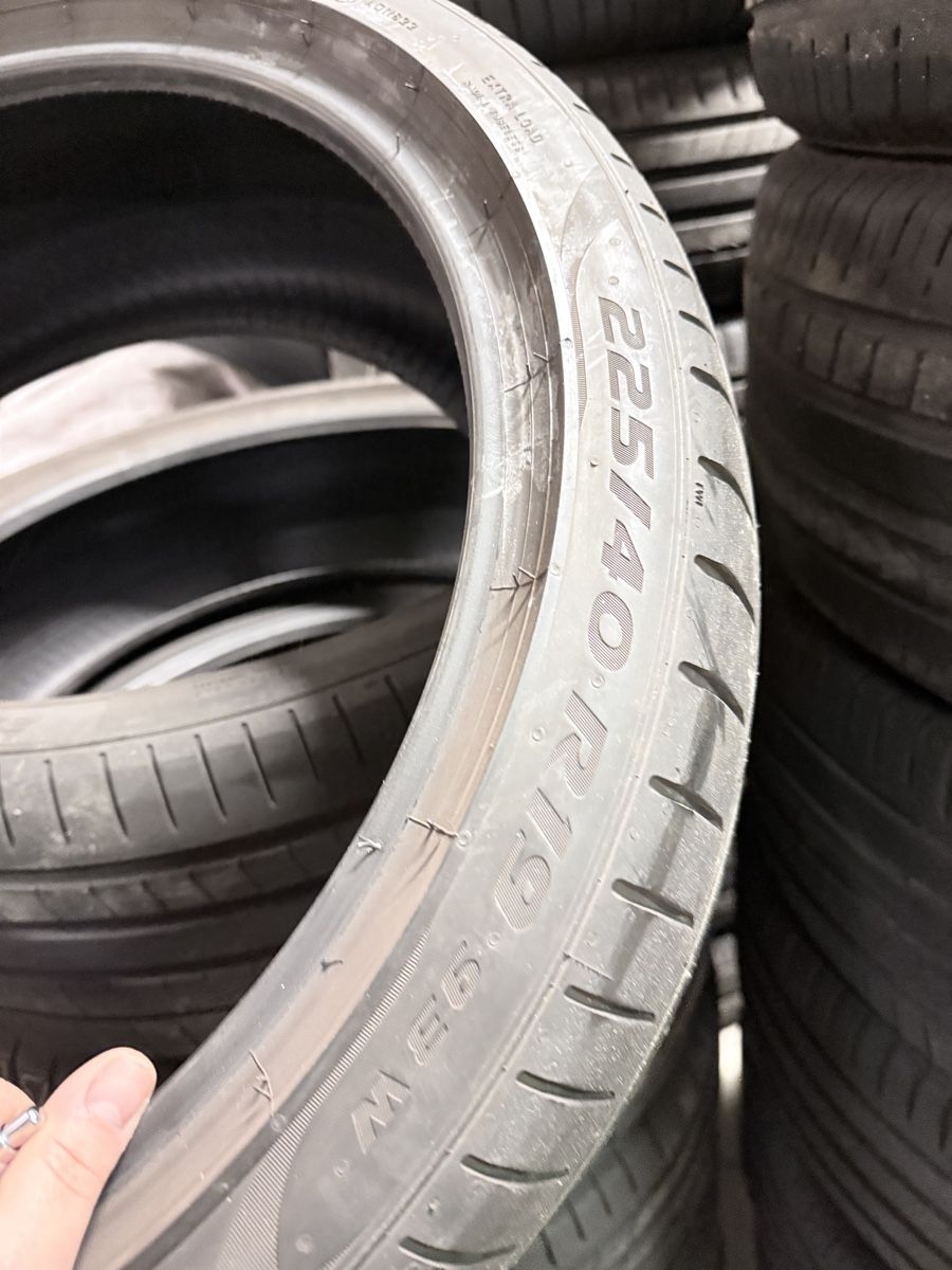 Pneus & Roues: 2x 225/40R19 Pirelli P Zero – D'occasion à Nussbaumen AG par deki_crx 1