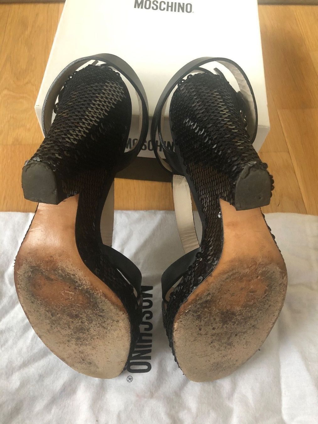 Moschino Scarpe da donna: Moschino Vintage Sandals, Gr 38,5 – Usato da Uetikon am See venduto da erz13 7