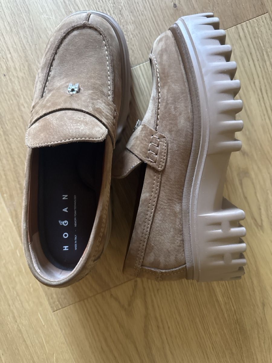 Hogan Damenschuhe: Moccasin Hogan – Gebraucht aus Wilen (Sarnen) von mbs_b75k 1