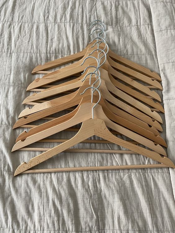 10 Holzkleiderbügel Kirsche Mit Rutschfestem Hosensteg – 44,5 X 22,5 Cm, Aus Bambus & Holz
