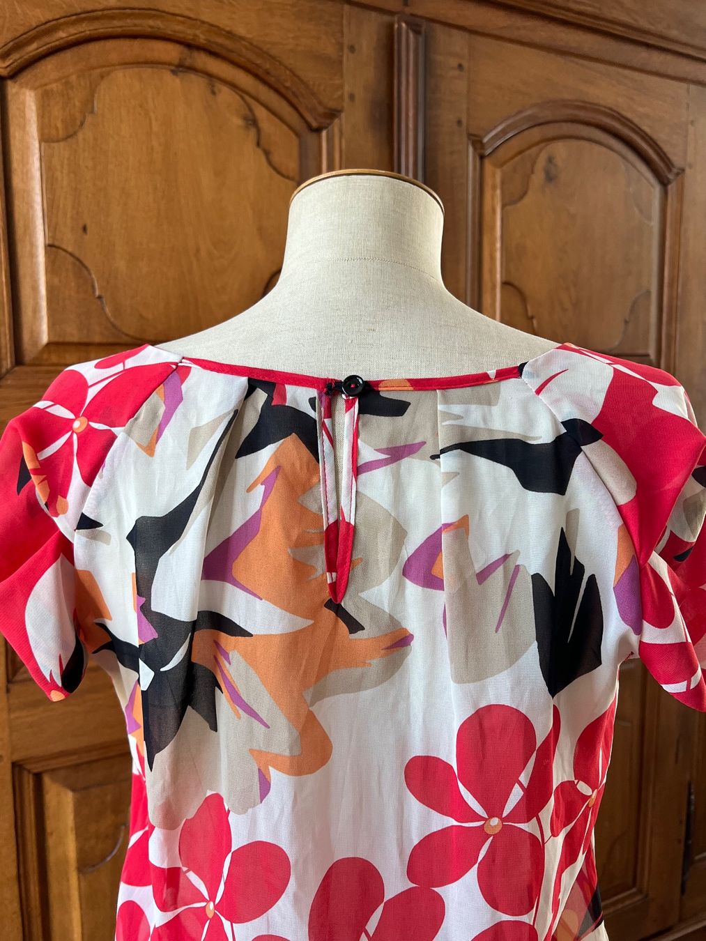 Blusen: Sommer- Bluse aus Viskose-Gemisch – Gebraucht aus Aesch BL von Sam-3 1