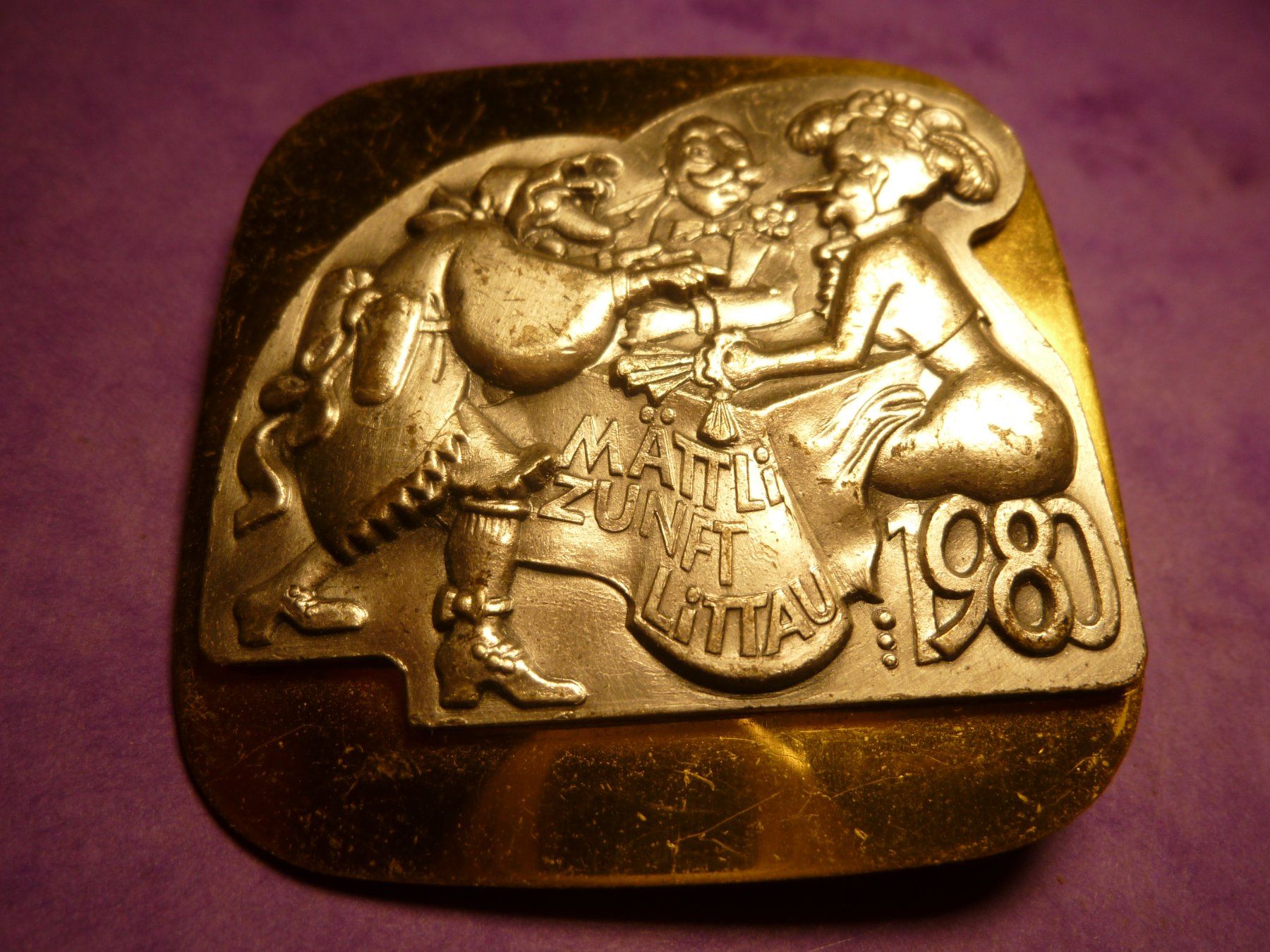 Plaketten & Abzeichen: LITTAU 1980 GOLD – Gebraucht aus Ried (Muotathal) von Mandarin02