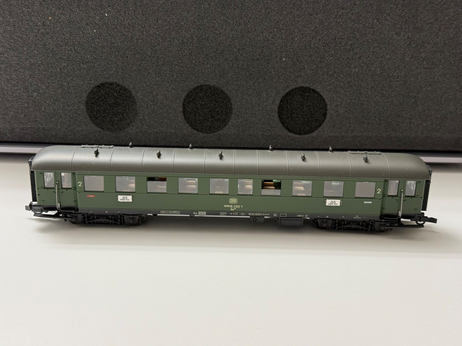 Roco Modellini di ferrovie: Roco DB Eilzug Gepäckwagen Dye  / DC HO – Usato da Jonschwil venduto da sutfra12 2