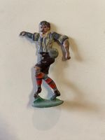 Alte Zinnfigur Fussballer 1 Stk. bemalt, 5,5cm hoch
