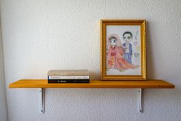 Top Zustand! Massive Wandregal/Bord aus Holz, praktisch