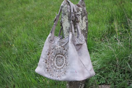 Handgefertigte Ledertasche „Made in Italy“ – Florenz