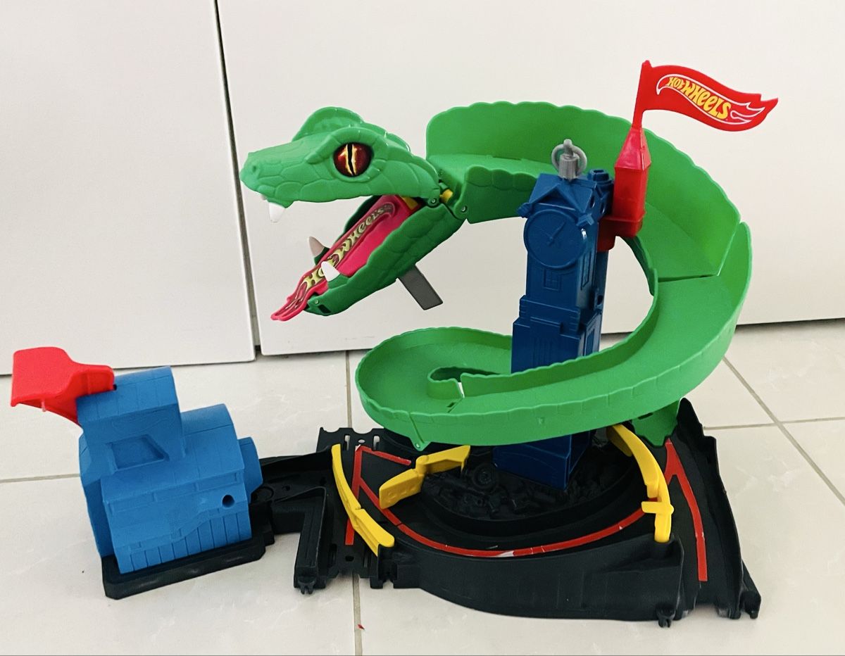 Hot Wheels Jouets: Hot Wheels Cobra Attack Track – D'occasion à Zollikerberg par BS.SM