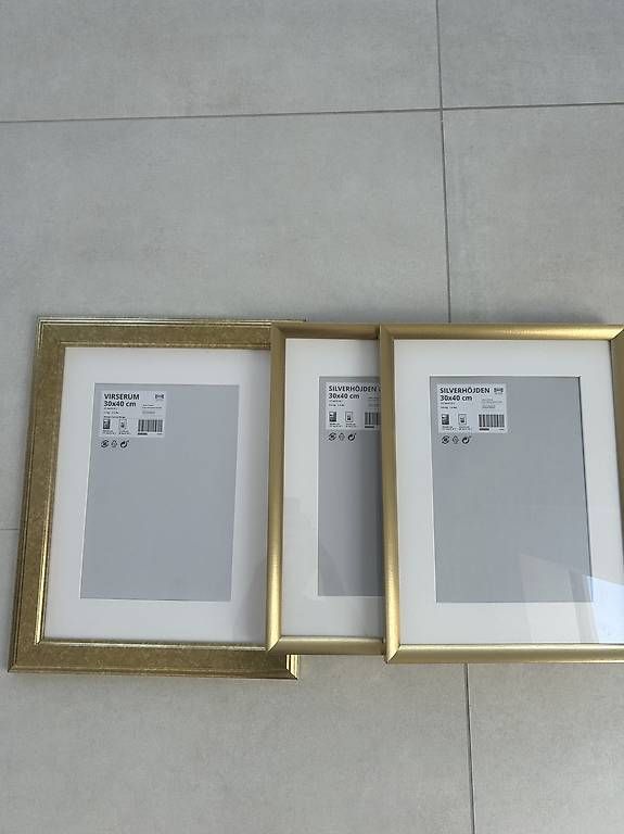 Ikea Cadres de tableaux: Ikea Picture Frames - 3x, gold color – D'occasion à Thalwil par pal_x28f