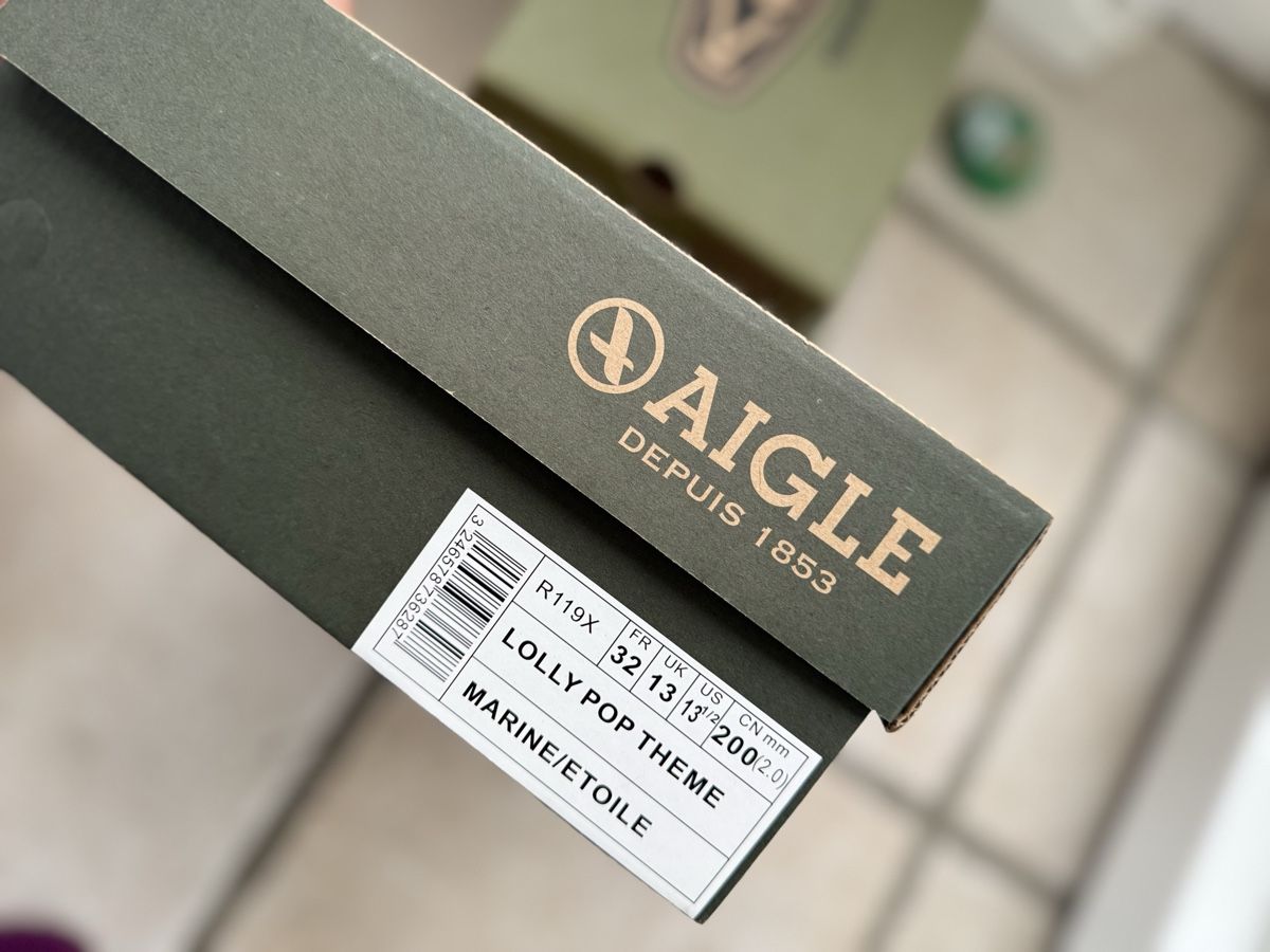 Scarpe per ragazzi: NEU Aigle Gummistiefel Gr. 32 Blau/Sterne Farbwechsel – Nuovo e nell'imballaggio originale da Allschwil venduto da cconnie 1