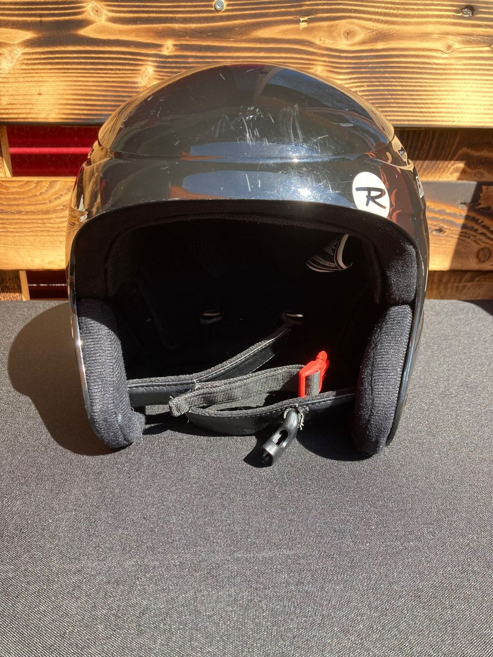 Rossignol Caschi: Kinder Skihelm Rossignol schwarz – Usato da Deitingen venduto da Calimi