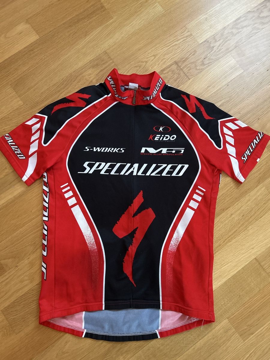 Specialized Leibchen & Hosen: Velotrikot Kurzarm – Gebraucht aus Rapperswil SG von AndrePalu