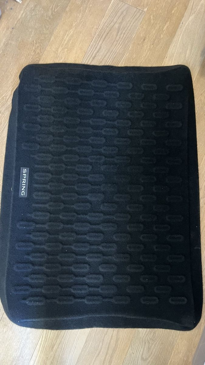 Dacia Teppiche / Matten: Tapis coffre Dacia Spring  – Neu (gemäss Beschreibung) aus Corserey von Zreik82