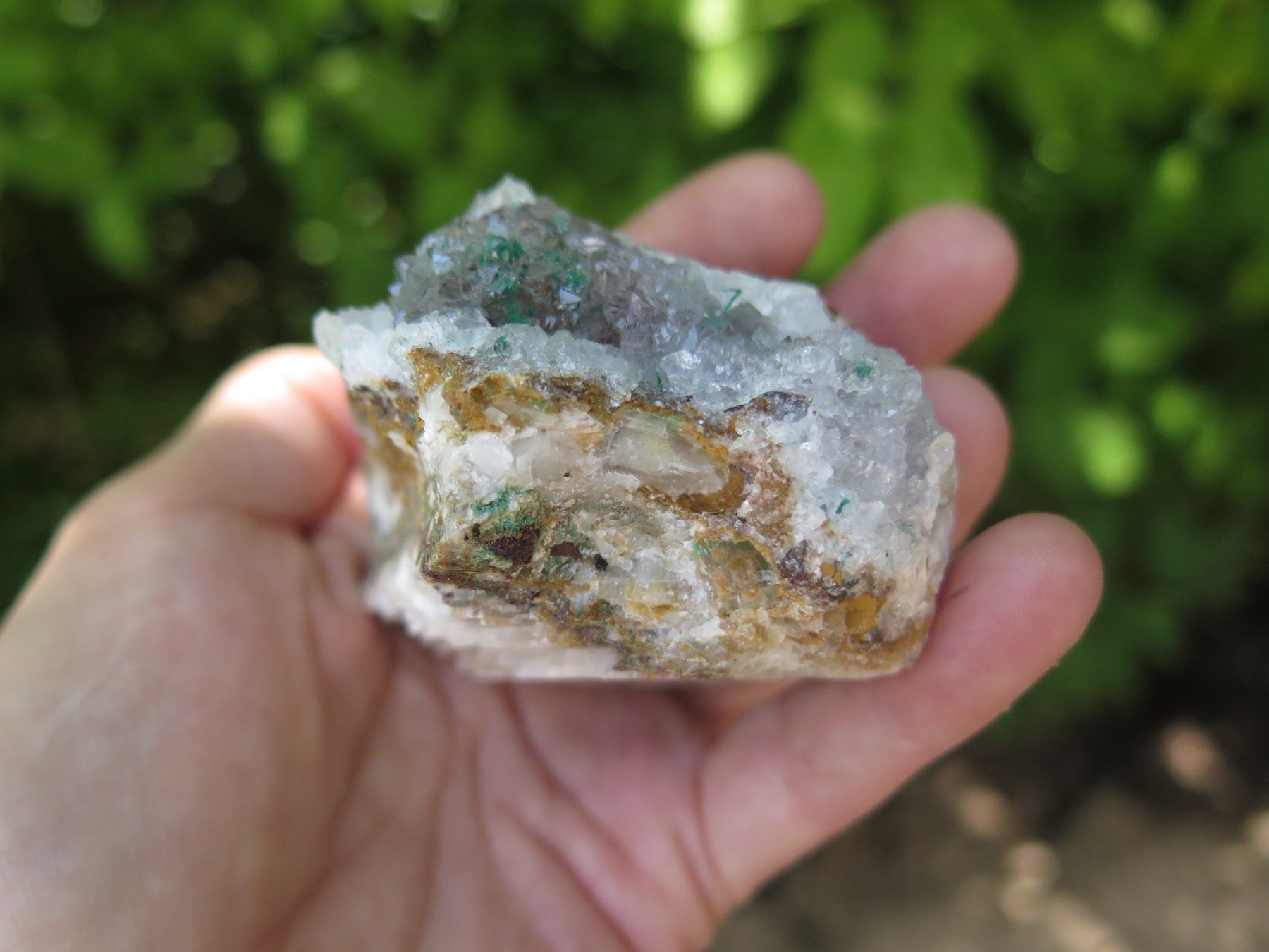 Minéraux & Lithothérapie: Quarz mit Atacamit von Peru – D'occasion à Schaffhausen par Yamakana51L8736OQ8 5