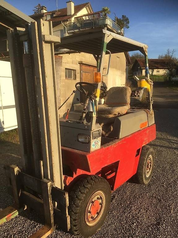 Carrelli elevatori e a forche: Stapler Linde Diesel mit Ausweis – Usato da Müllheim Dorf venduto da MBOTechnik