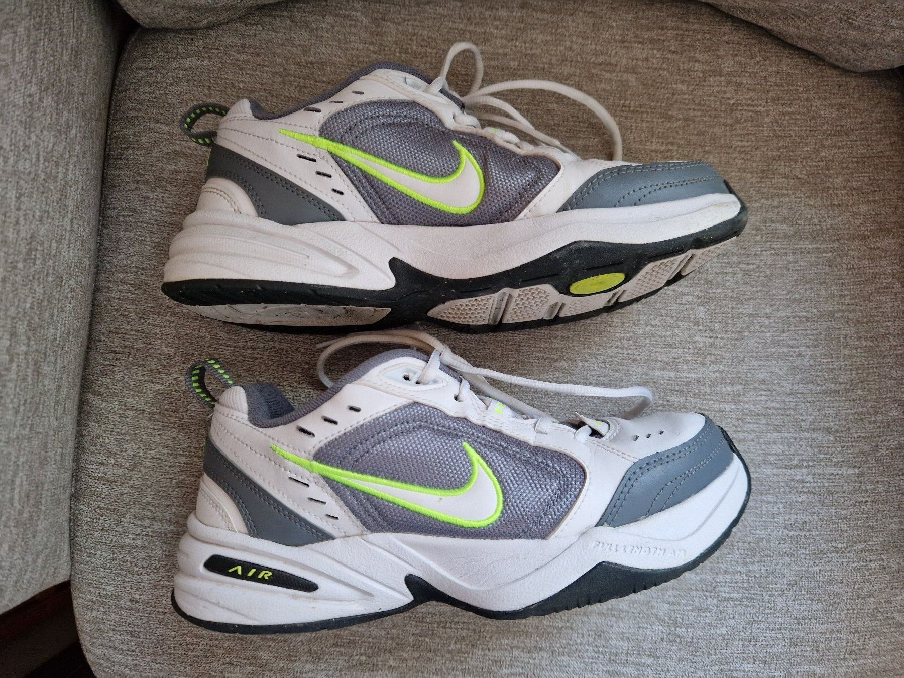 Nike Herrenschuhe: Nike Air Monarch – Gebraucht aus Aefligen von Akoni