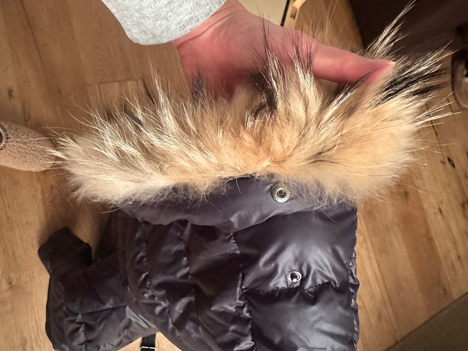 Moncler Vestes: Moncler winter jacket with fur , size 2 black – Neuf (Voir description) à Confignon par lynningva 7