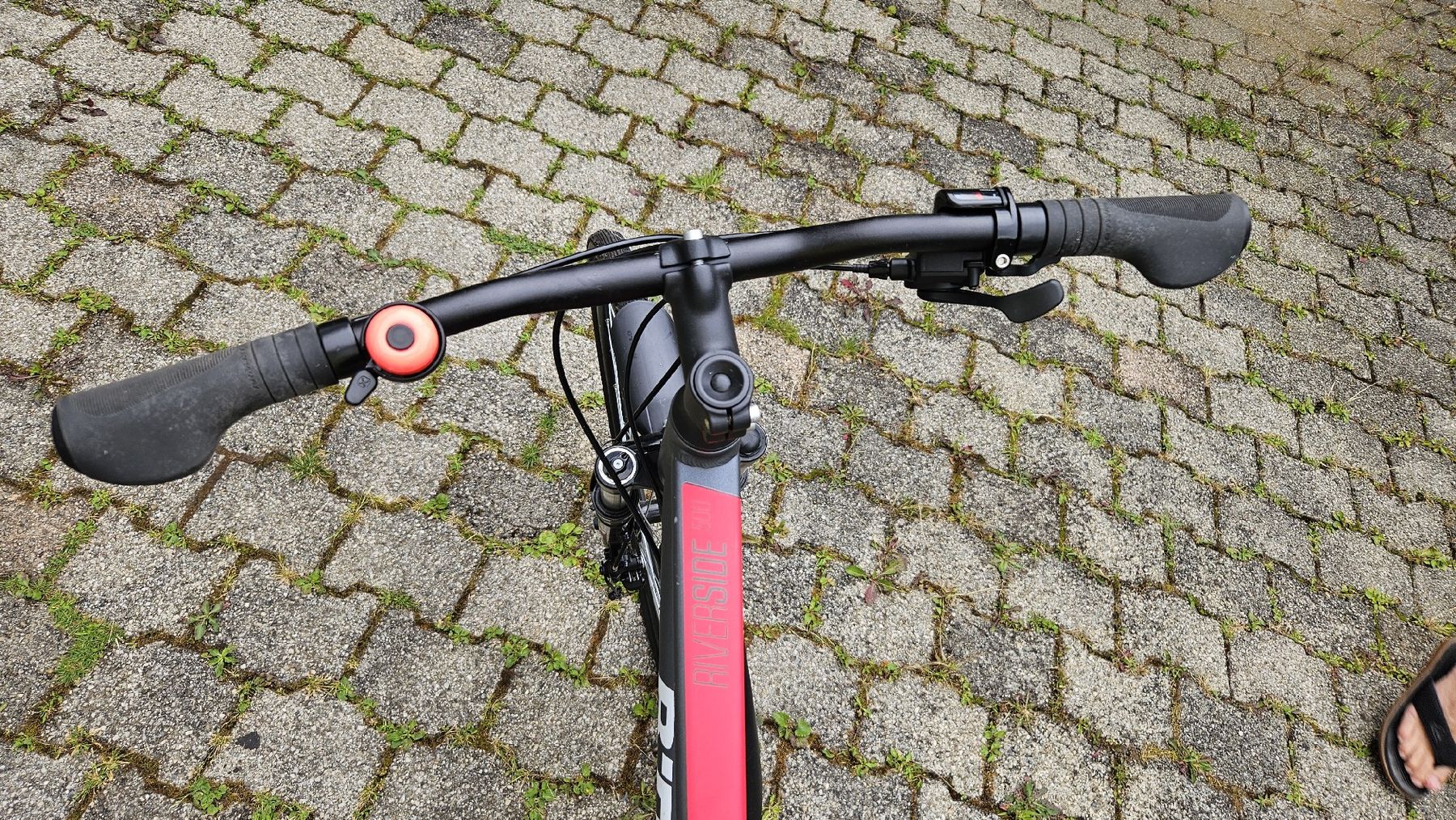Decathlon Biciclette: Velo Btwin Riverside 500, taille M – Usato da Mézières VD venduto da Zoubi1 1