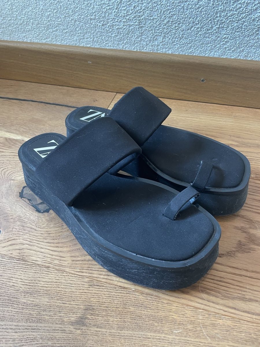 Zara Scarpe da donna: Zara Black Platform Sandals, Size 39 – Nuovo (secondo la descrizione) da Roche VD venduto da closetcleanse 5