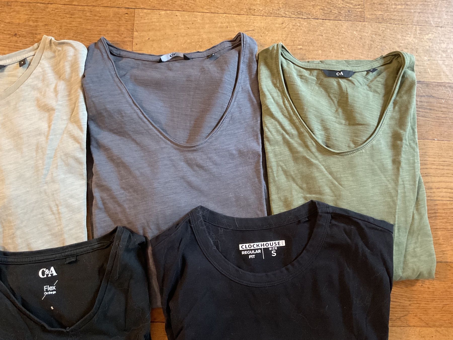 Camicie, T-shirt & Polo: 5 Stk T-Shirt Jungs Gr S – Usato da Trimbach venduto da Lexli11 2