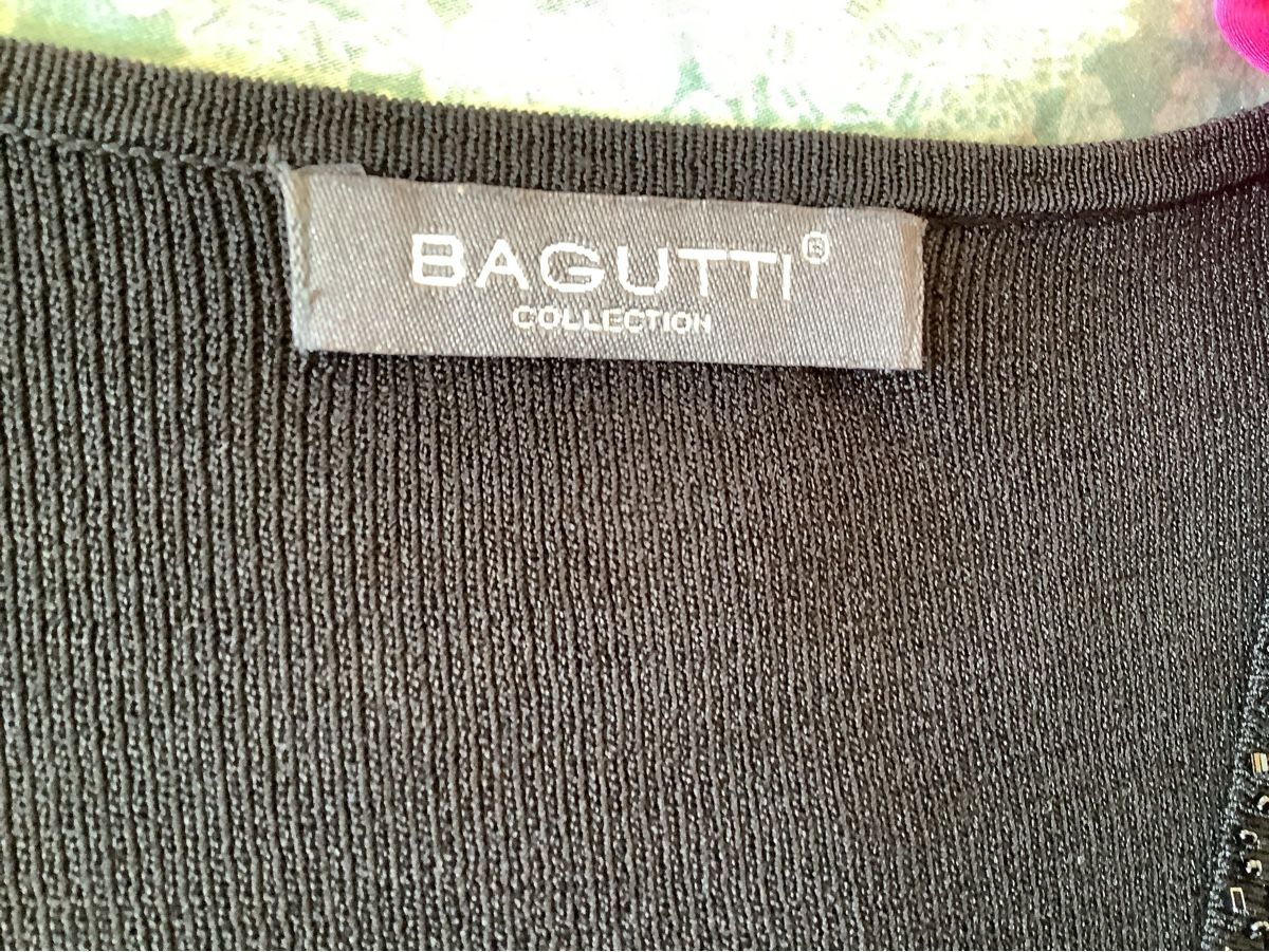 Maglioni & Felpe: Festlicher Pullover mit Strass. – Usato da Ennetbaden venduto da Valli4 7