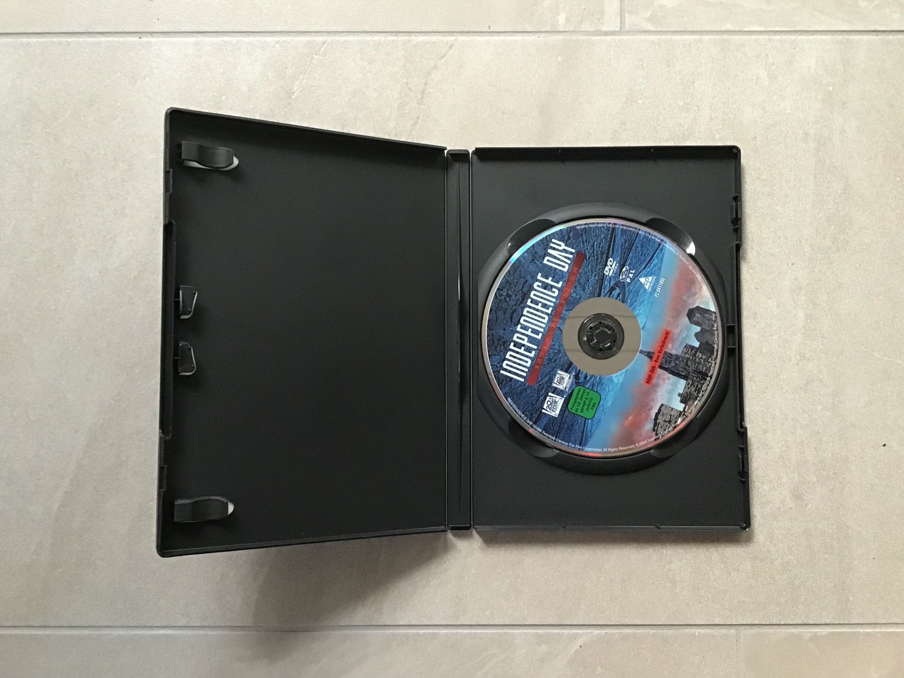 Alle DVDs: DVD „Independence Day“ – Gebraucht aus Giswil von Pingu109 2