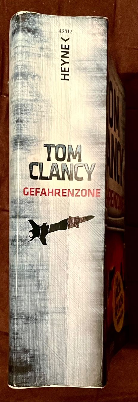 Libri: GEFAHRENZONE - TOM CLANCY - THRILLER - TASCHENBUCH – Usato da Buchs AG venduto da fischli610 2