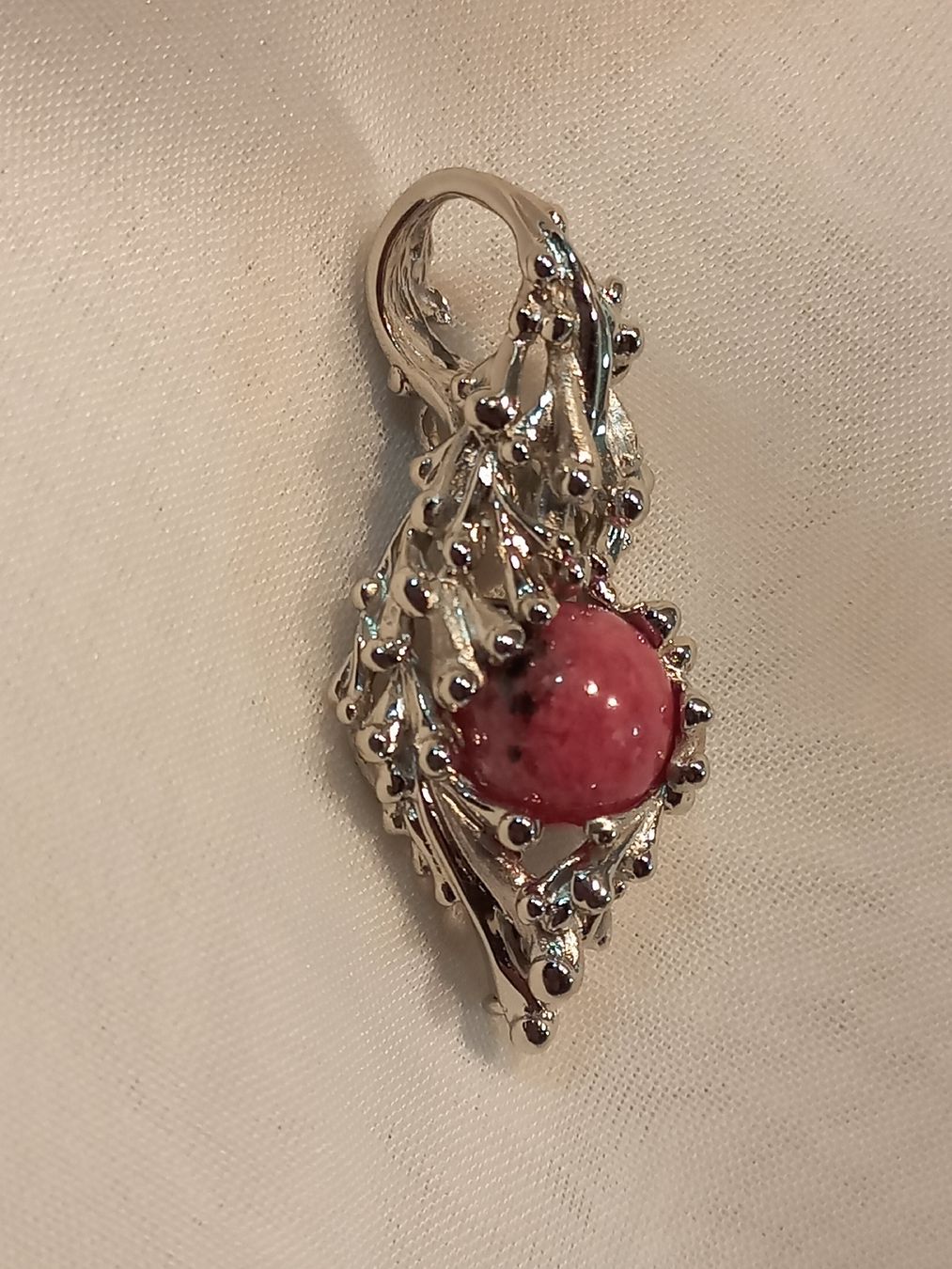 Libri: Pendentif broche Gilbert Albert en or blanc – Usato da Ovronnaz venduto da Ma-94-hey 5