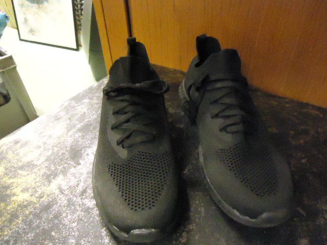 Scarpe da donna: Sneakers Damen Grösse 38 Gebrauchte – Usato da Zürich venduto da liquidation-cobra 1