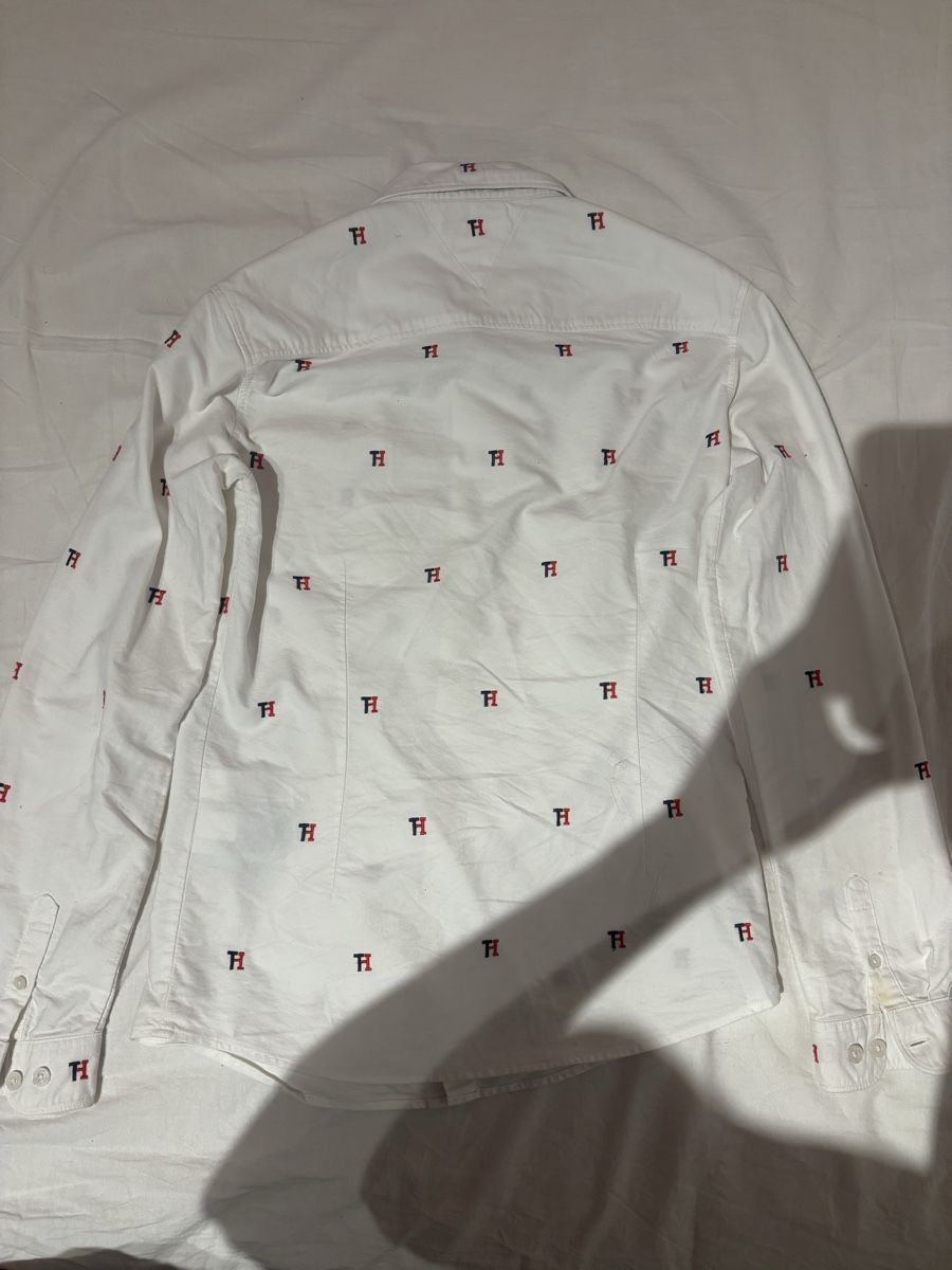 Tommy Hilfiger Camicie, T-shirt & Polo: Chemise Tommy Hilfiger enfants – Usato da Le Grand-Saconnex venduto da pat_9wgt 1
